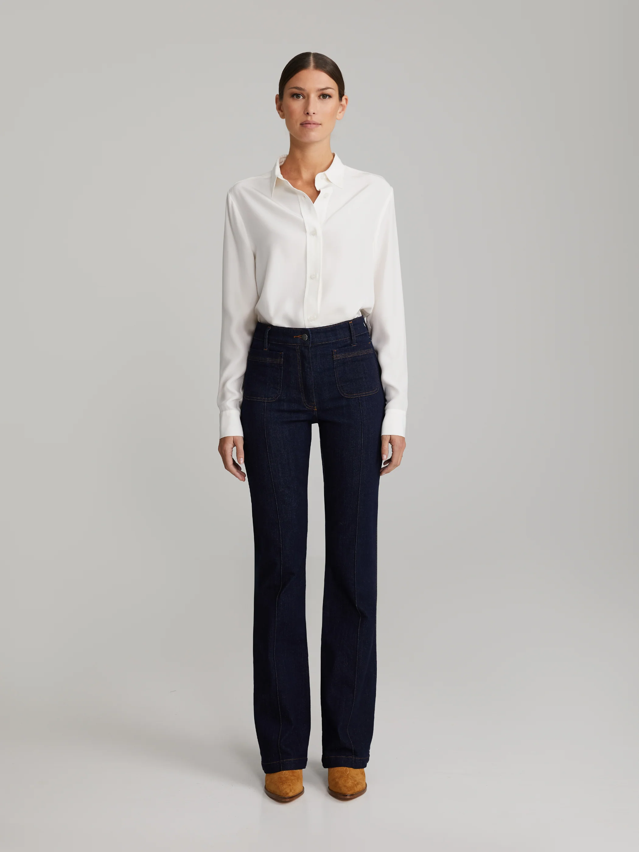 Fayme Flared Jeans - Image 6